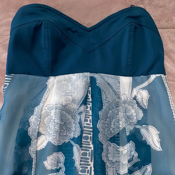 Layered maxi dress with teal and white designs - Picture 3 of 7